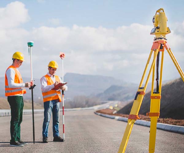 Yol ve Altyapı Projesi Teknik Ölçüm Çalışması galeri görseli